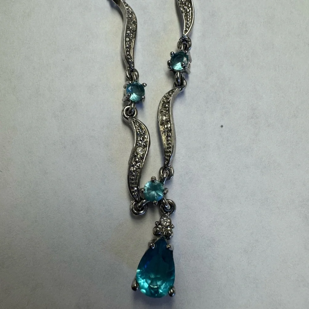 AVON Nina Ricci birthstone necklace - Picture 2 of 5